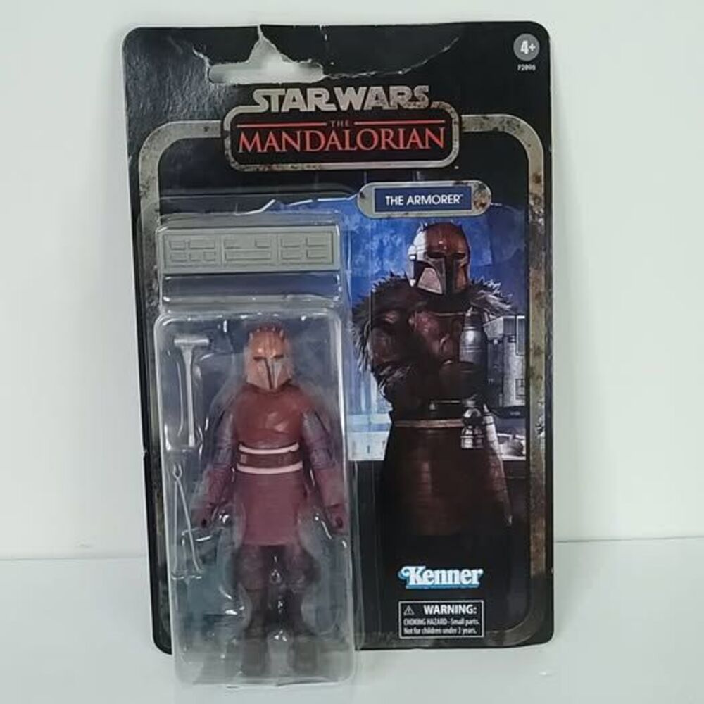 Star Wars Black Series Mandalorian Credit Collection The Armorer 2021 Card bent